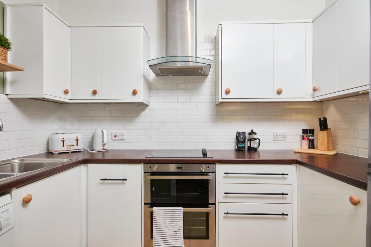 Wonderful Apartment In Bath With Garden - Sleeps 8 Ngoại thất bức ảnh