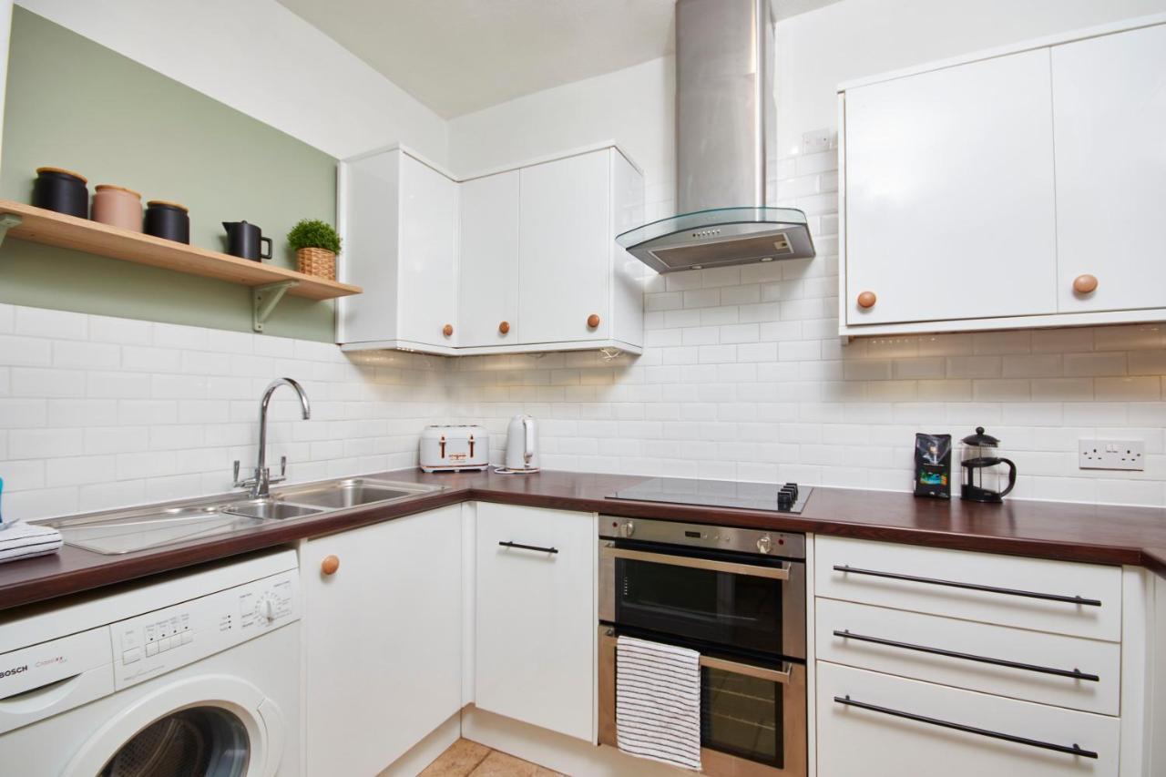 Wonderful Apartment In Bath With Garden - Sleeps 8 Ngoại thất bức ảnh