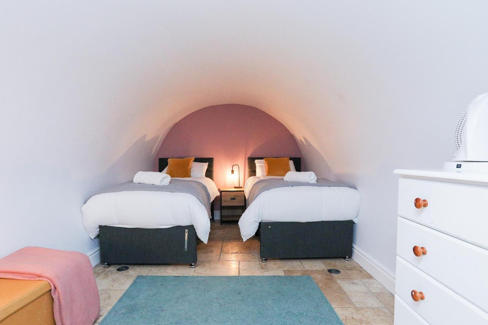 Wonderful Apartment In Bath With Garden - Sleeps 8 Ngoại thất bức ảnh